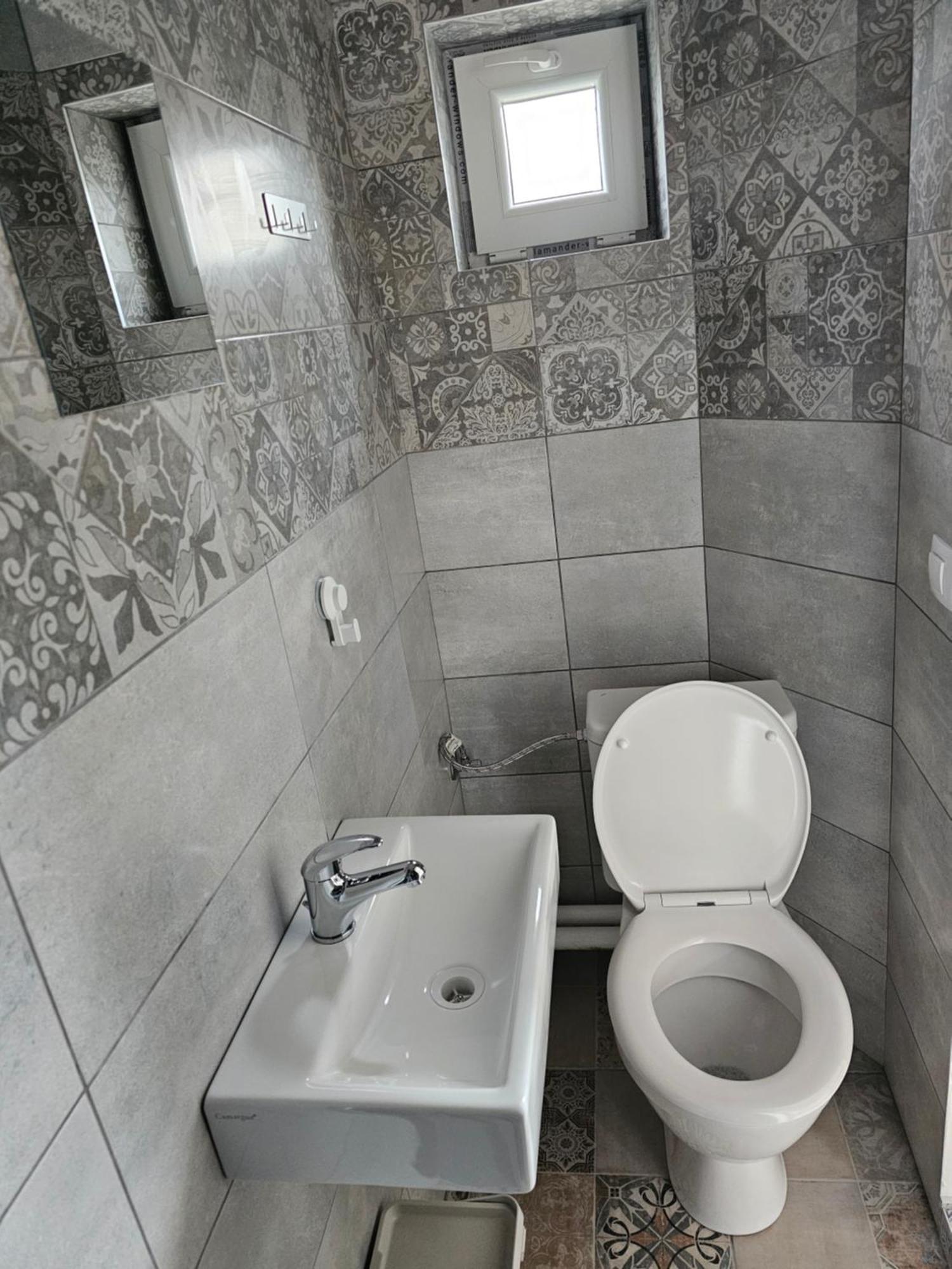 Ubytovna-Hostel- Imos Прага Екстериор снимка